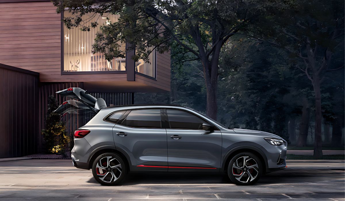 MG HS 1.5 LUX - SUV năng động và thời thượng